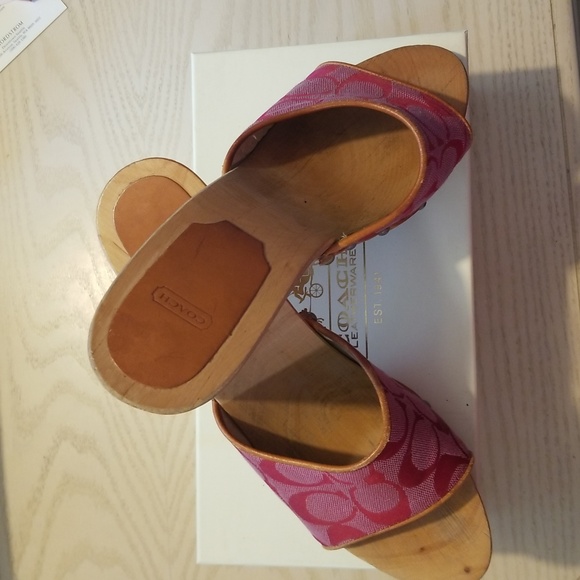 Coach sandals good condition, 3 inch heel - Picture 2 of 9